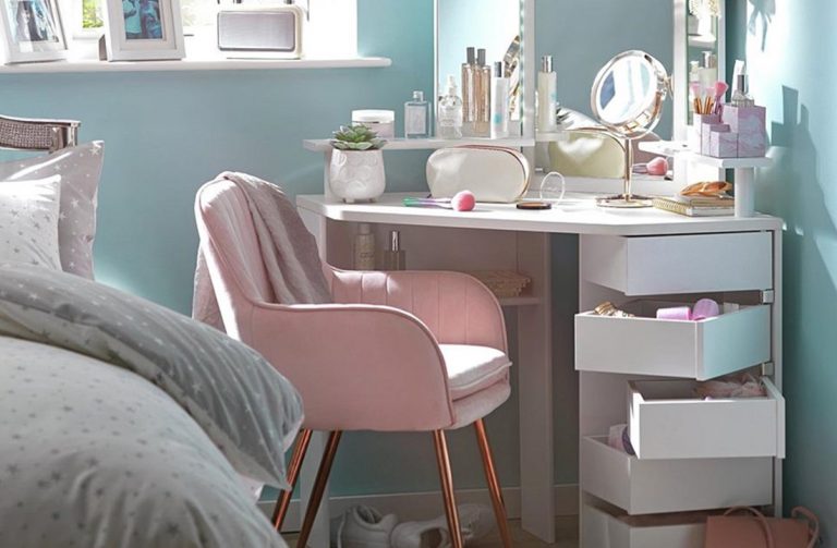 The Necessity Of A Dressing Table In Your Bedroom Simple Home Decor